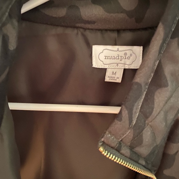 Mud Pie Vest - Picture 2 of 3